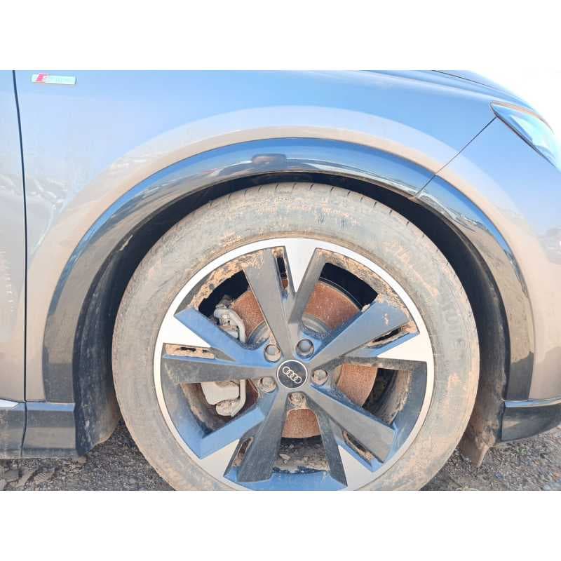 Recambio de aletin delantero derecho para audi q4 e-tron (f4b) 40 e-tron s line referencia OEM IAM - Gris