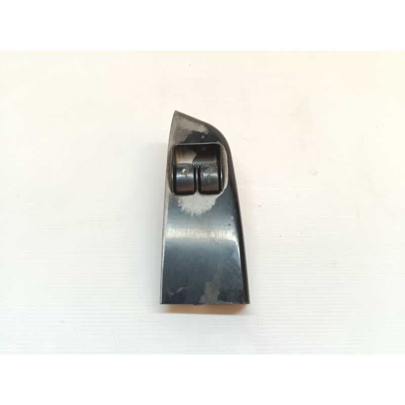 Recambio de mando elevalunas delantero izquierdo para kia k - serie 2700 / 2500 caja abierta referencia OEM IAM C60816 935704E00 - Blanco