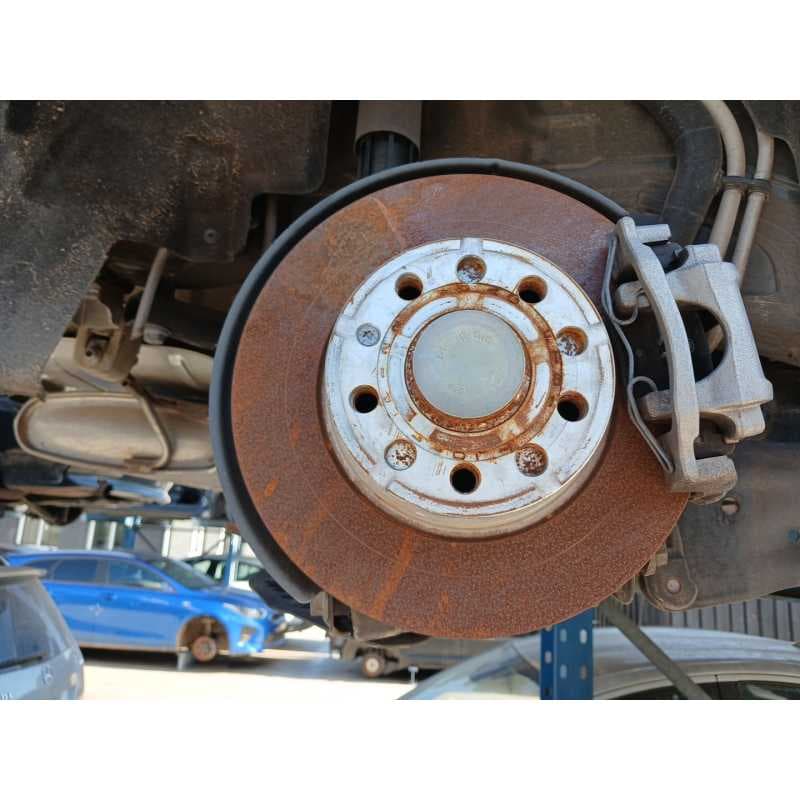 Recambio de mangueta trasera derecha para volkswagen golf viii lim. (cd1) r-line referencia OEM IAM - Negro