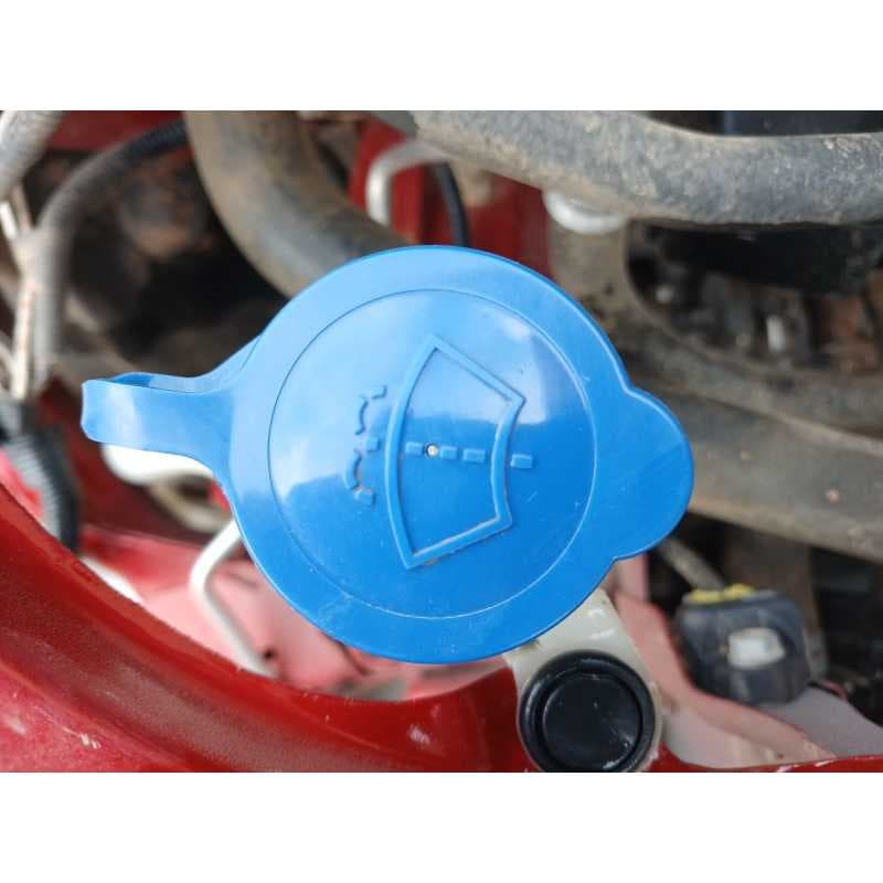 Recambio de deposito limpia para toyota corolla ranchera familiar (_e21_) 1.8 hybrid (zwe211) referencia OEM IAM - Rojo