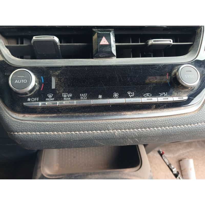 Recambio de mando climatizador para toyota corolla ranchera familiar (_e21_) 1.8 hybrid (zwe211) referencia OEM IAM - Rojo