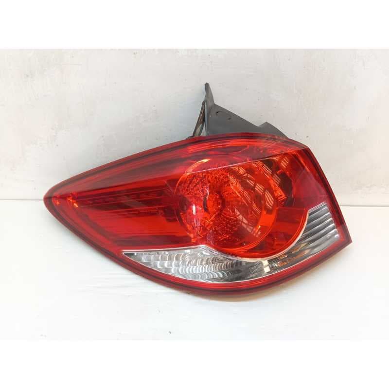 Recambio de piloto trasero izquierdo para chevrolet cruze hatchback (j305) 2.0 cdi referencia OEM IAM - Blanco