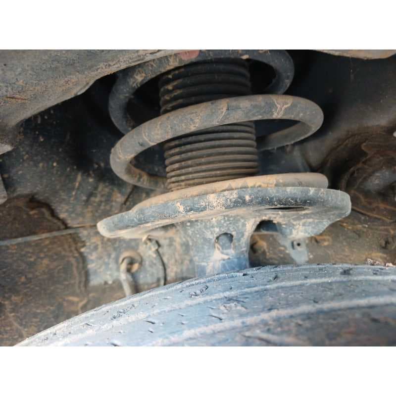 Recambio de amortiguador delantero derecho para lexus nx (_z1_) 300h (ayz10_) referencia OEM IAM - Negro
