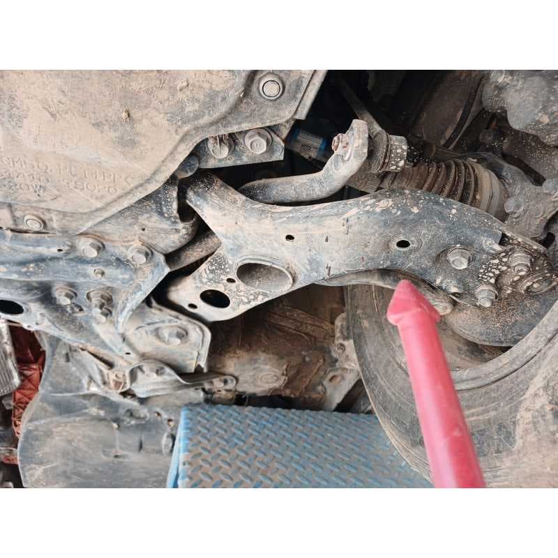 Recambio de brazo suspension delantero izquierdo para lexus nx (_z1_) 300h (ayz10_) referencia OEM IAM - Negro