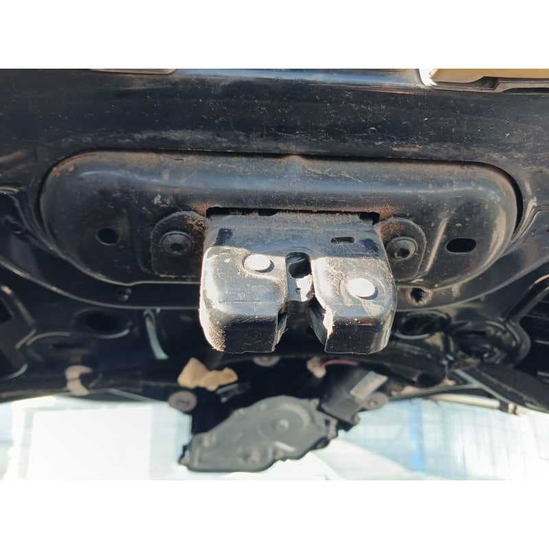 Recambio de cerradura maletero / porton para smart forfour hatchback (453) 1.0 (453.042, 453.043) referencia OEM IAM - Dorado
