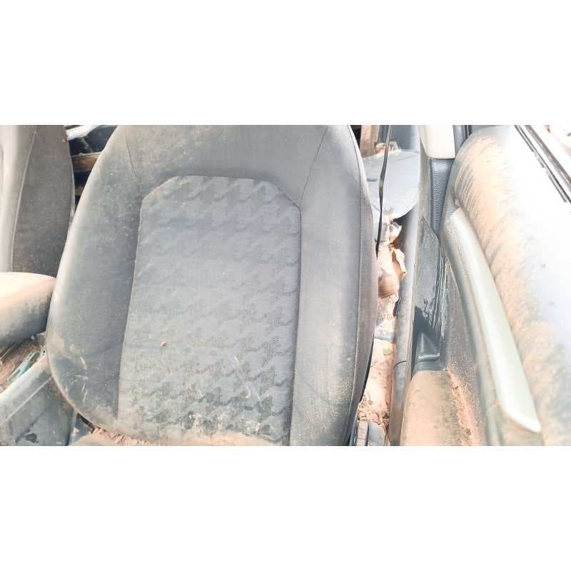 Recambio de asiento delantero izquierdo para audi a3 limousine (8vs, 8vm) 1.6 tdi referencia OEM IAM - Negro