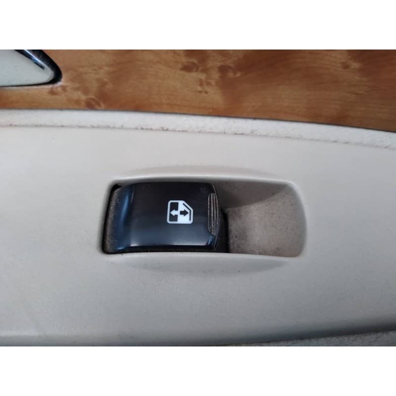 Recambio de mando elevalunas trasero izquierdo para ssangyong rexton rx 270 plus / 270 xdi plus referencia OEM IAM - Negro