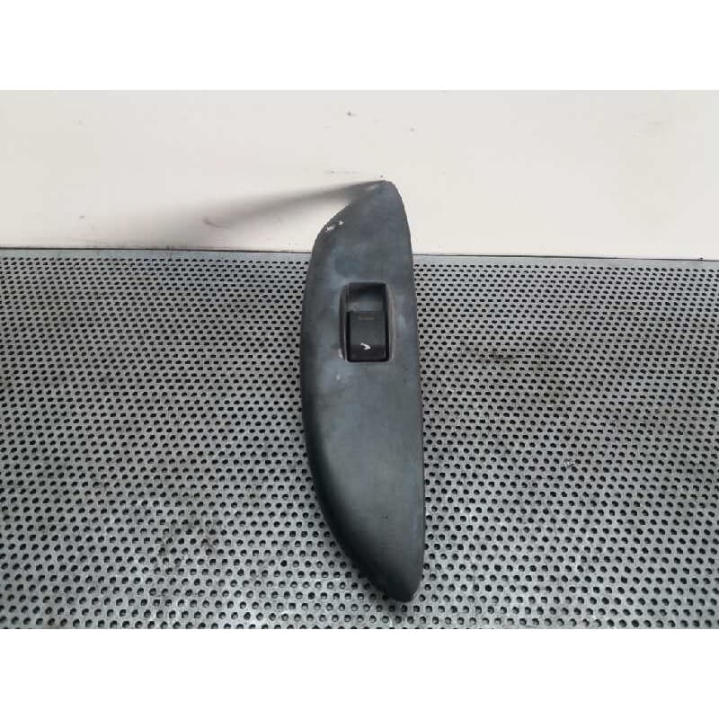 Recambio de mando elevalunas delantero derecho para toyota yaris (ncp1/nlp1/scp1) 1.3 linea luna referencia OEM IAM - Gris