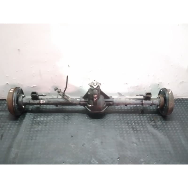 Recambio de puente trasero para piaggio (vespa) porter pick - up diesel referencia OEM IAM 134592 458751 263586 - Blanco