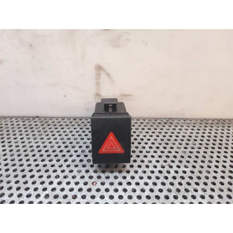 Recambio de warning para volkswagen polo (9n1) highline referencia OEM IAM - Negro