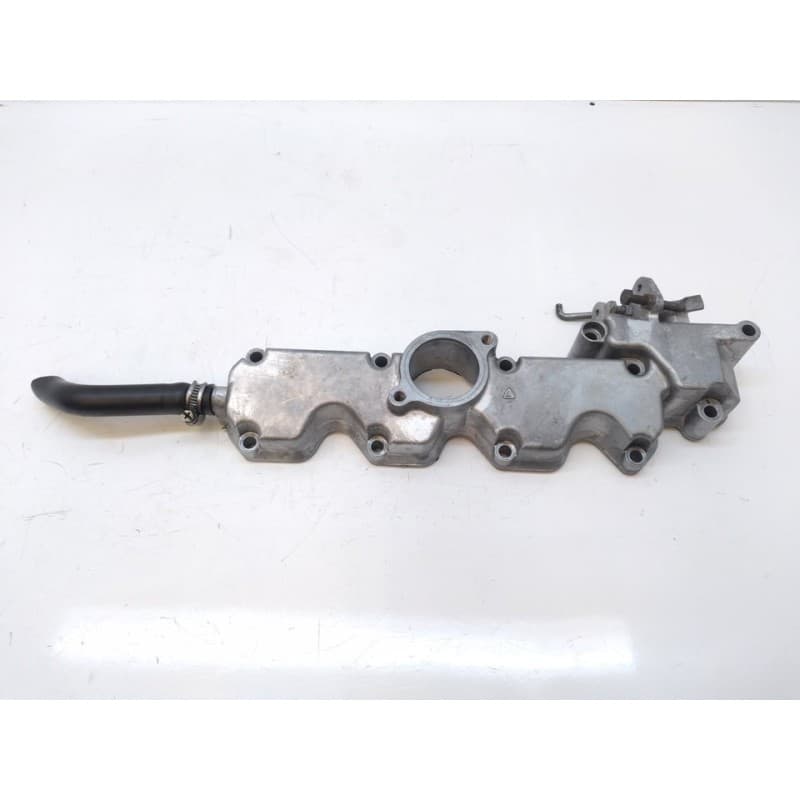 Recambio de colector admision para piaggio (vespa) porter pick - up diesel referencia OEM IAM 2486257 - Blanco