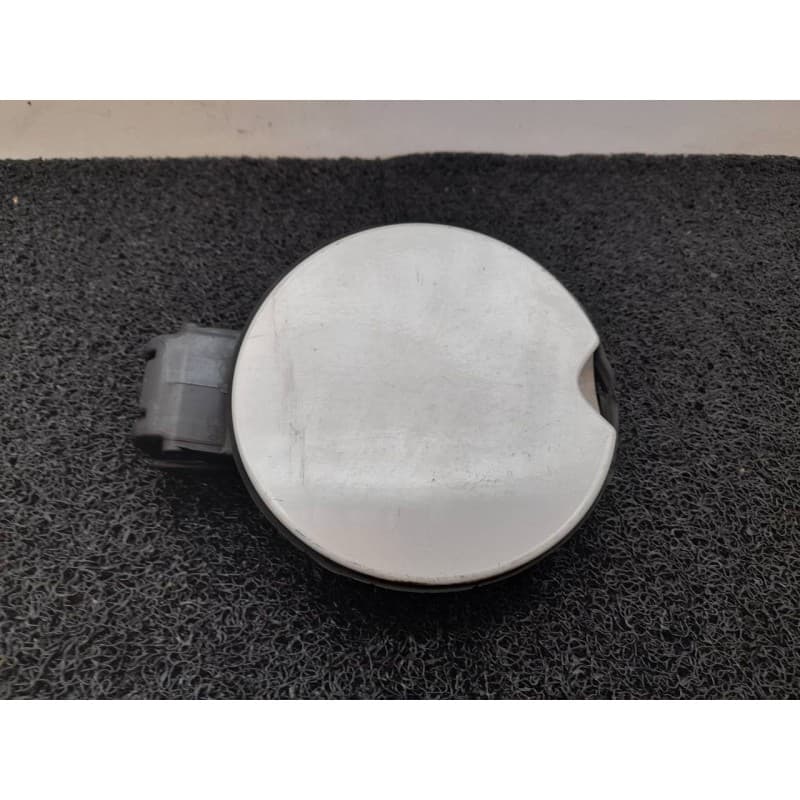 Recambio de tapa exterior combustible para citroën c3 picasso sx referencia OEM IAM - Blanco