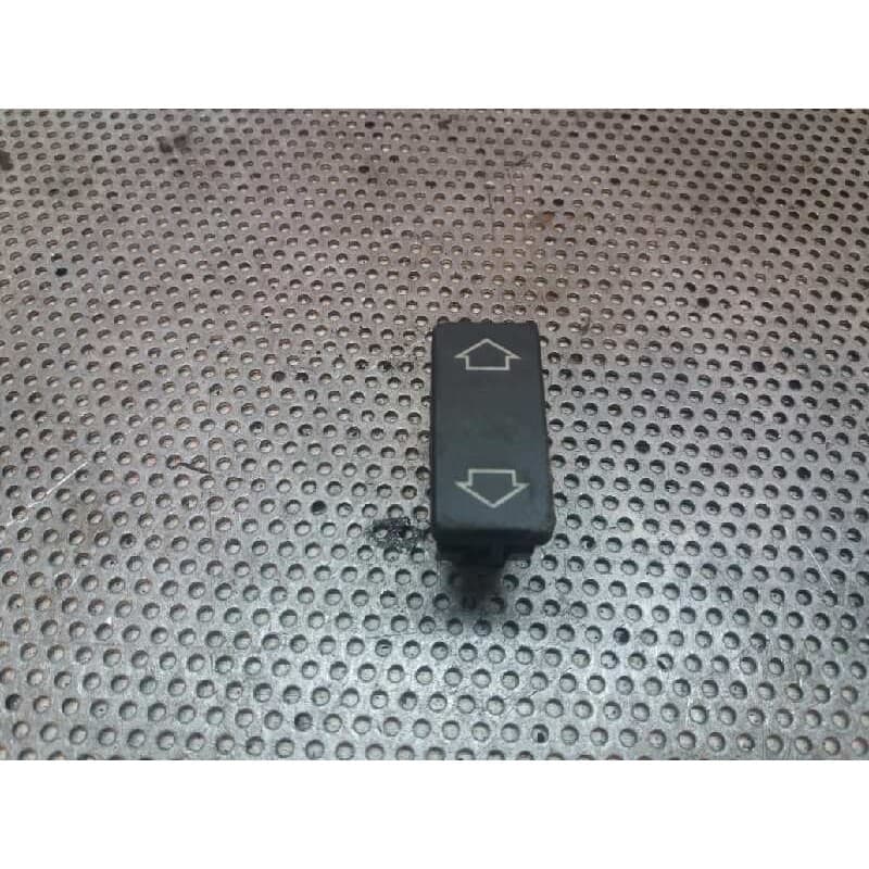Recambio de mando elevalunas delantero derecho para peugeot expert kombi confort acristaldo (5 asientos) referencia OEM IAM - Blanco