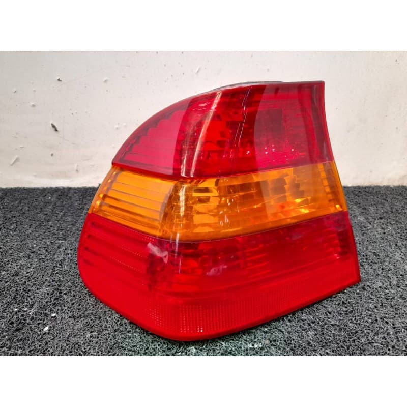 Recambio de piloto trasero izquierdo para bmw serie 3 berlina (e46) 320d edition advance referencia OEM IAM - Rojo