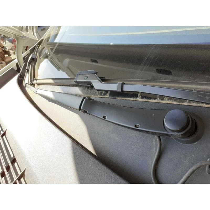 Recambio de brazo limpia delantero derecho para tesla model y gran autonomia dual awd referencia OEM IAM - Blanco