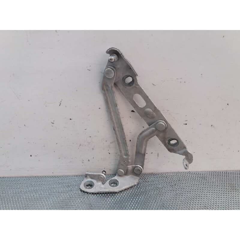 Recambio de bisagra derecha tapa maleta para seat cordoba berlina (6l2) 1.9 tdi referencia OEM IAM - Blanco