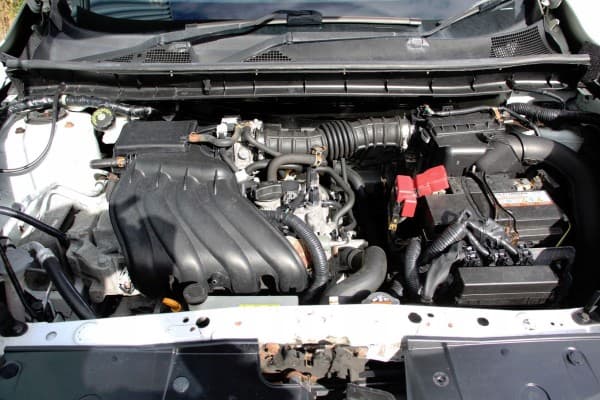 Motor de gasolina Nissan Juke F15 Note E11 1.6 16V HR16DE usado