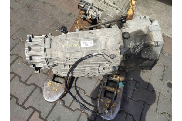 Transmisión automática para SsangYong Rodius 2017 usado