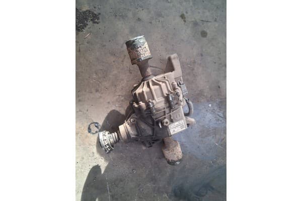 Puente Trasero Jeep Renegade 2014- 00552680030 4X4 usado