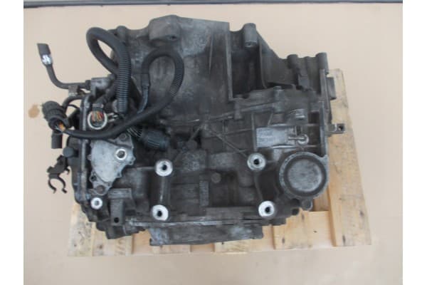 Transmisión automática Land Rover Freelander 2.0 TD4 PR006 usado