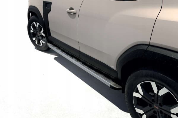 Estribos laterales para Dacia Duster Iii usado