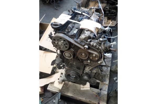 Soporte de motor J - Audi A4 B8 2.0 TDI 03L103469L usado