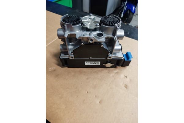 Válvula Modulator Haldex Ebs GEN3 823008001 usado