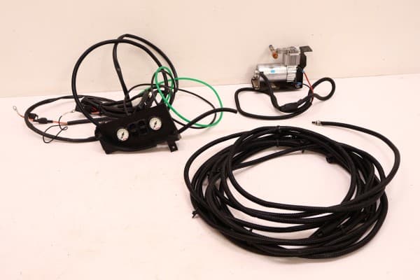 Fuente de alimentación para compresor de airbags Al-Ko 1552130155 usado