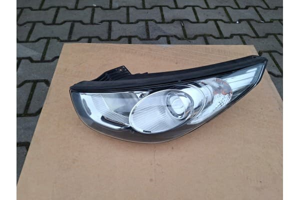 Faro Izquierdo Original Hyundai ix35 Versión Europea Completo usado