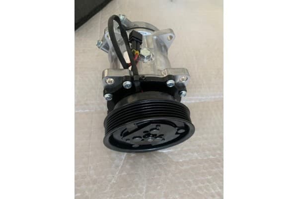 Compresor de Aire Acondicionado VW Transporter T5 Aks Dasis 853149N Nuevo