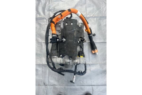 Puente trasero de transmisión Jeep Compass 1.3 Hybrid 4XE usado