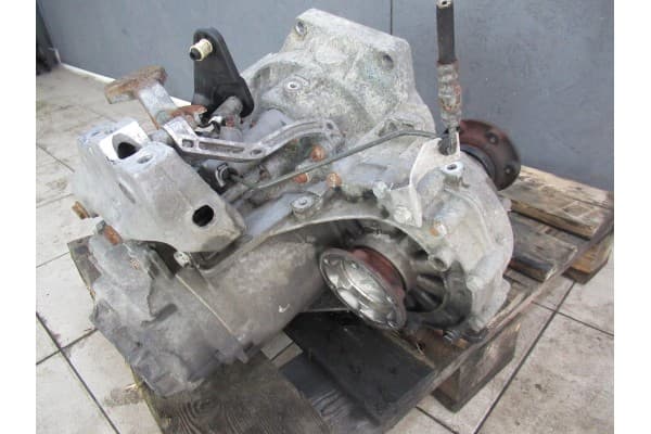 Caja de cambios manual Kvt VW Skoda 1.8 Tfsi Bzb usado