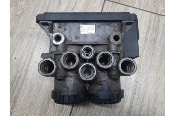 Válvula Modulator Ebs para Renault Midlum Dxi y Volvo FL FE usado