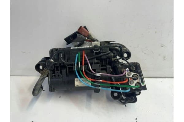 Compresor de suspensión Bentley Continental Coupe 3D0616005 usado