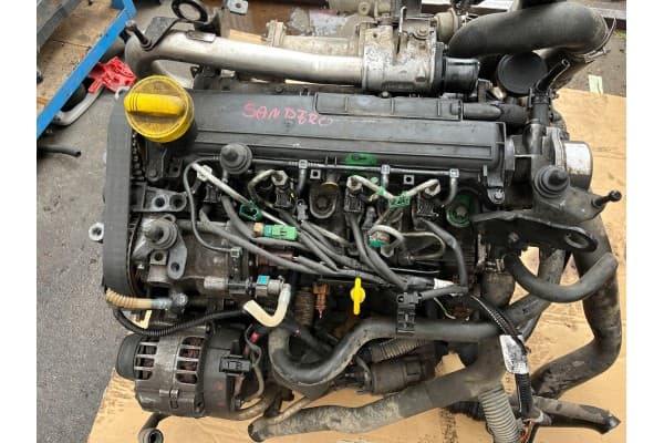 Motor 1.5 DCI Dacia Sandero I 2008-2012 Completo usado