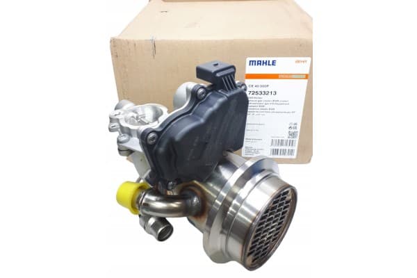 Intercambiador de calor Mahle CE 40 000P para sistema de refrigeración del motor usado