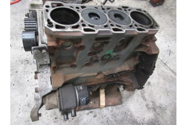 Parte Inferior del Motor Fiat Stilo 1.9 Jtd 115 CV Completo usado