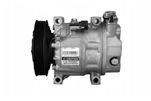 Compresor de Aire Acondicionado Nissan Cefiro 2.5i / Maxima 3.0 V6, 92600-31U10 usado
