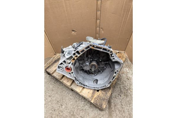 Caja de Cambios TL4358 1.5 DCI Dacia Duster usado