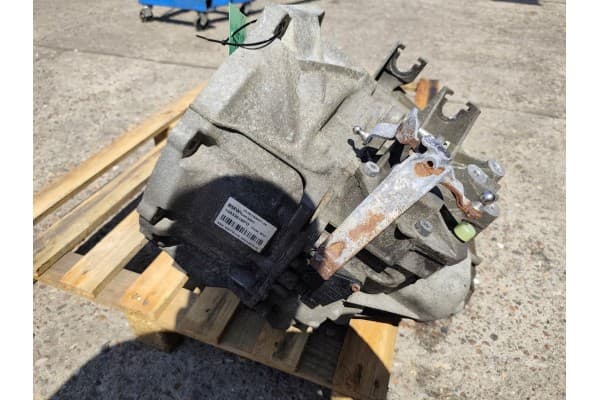 Caja de Cambios Manual Mini F55 F56 F57 B38A15A 1.5i usado