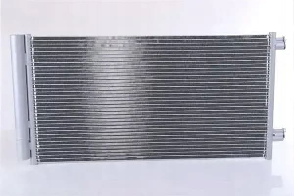 Condensador de aire acondicionado Nissens 941203 usado