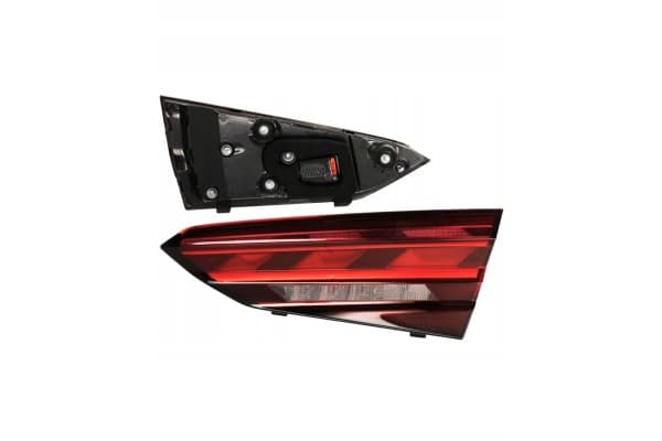 Luz trasera combinada derecha Ulo 1210032 para Audi A5 usado