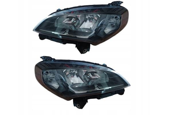 Juego de Faros para Fiat Doblo 2015-2021 usado