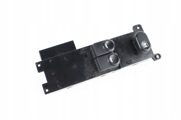Interruptor de elevalunas Hyundai OE 935702L100 usado