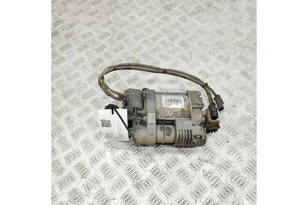 Compresor de suspensión para Maserati Levante Suv (M161) 3.0L usado