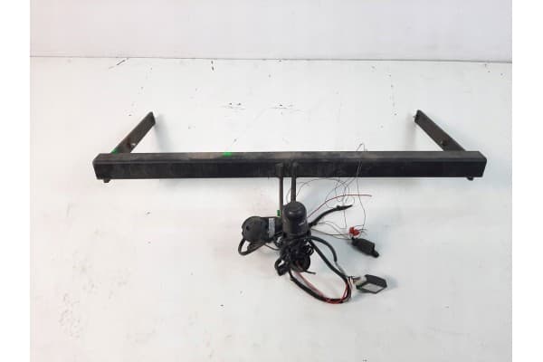Enganche de remolque Steinhof S-348 para Skoda Superb II Hb/Sedán 10R usado