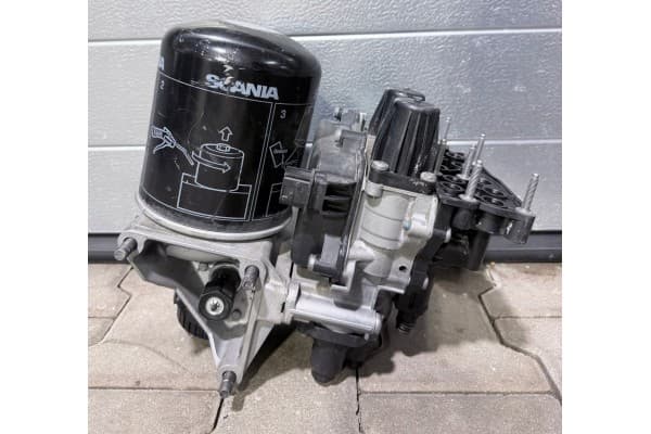 Válvula deshumidificadora Wabco Scania R S G 2897060 usado