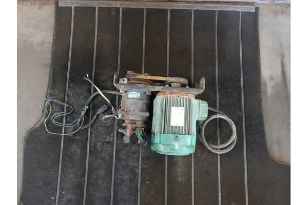 Unidad de Motor Eléctrico Compresor de Aire Acondicionado Thermo King LS90P usado