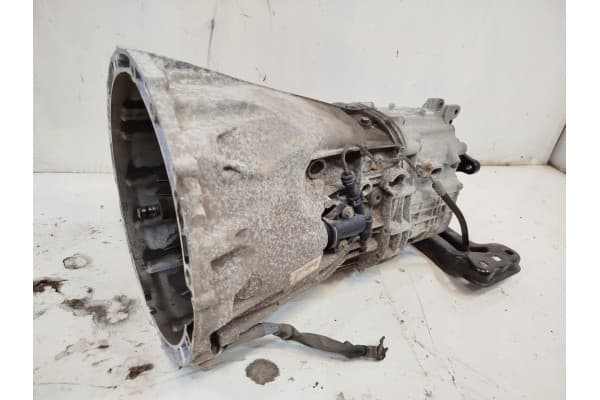 Caja de Cambios Manual Mercedes W205 C220D 716754 Sure usado