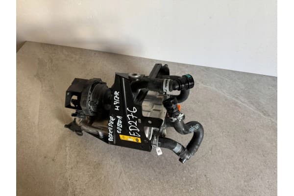 Núcleo del Calentador Webasto Jaguar Land Rover Range Rover M8E2-18K600-AF usado
